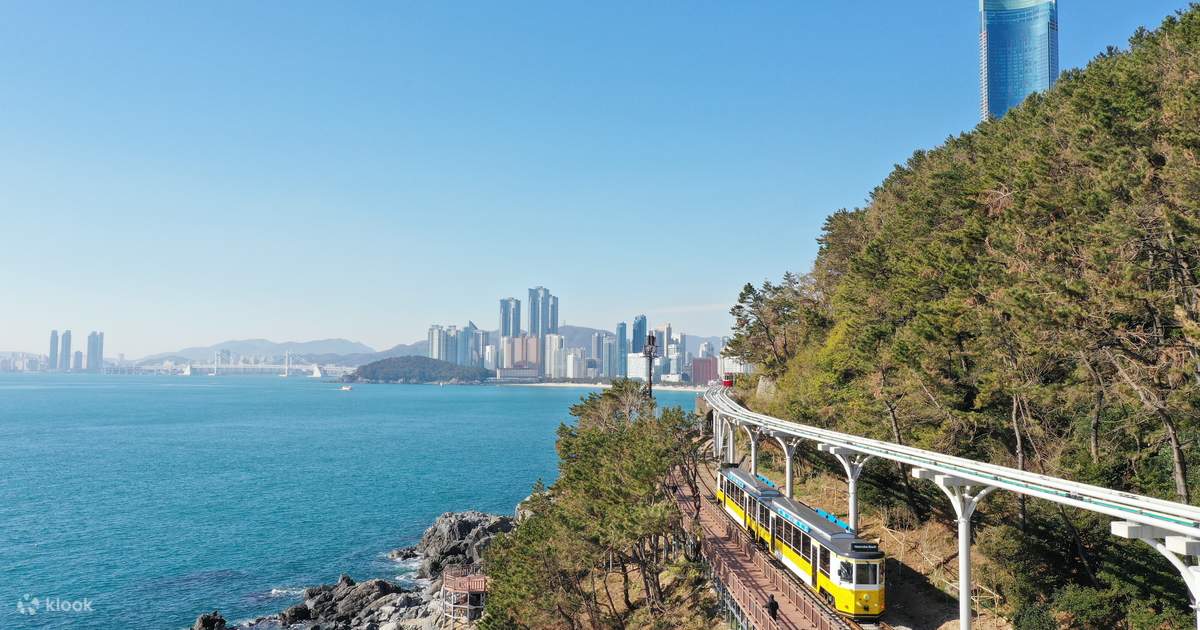 8D6N BUSAN/JEJU ISLAND (SAEBYEOL FRIENDS ZOO/ HAEUNDAE SKY CAPSULE/ SKYLINE LUGE)