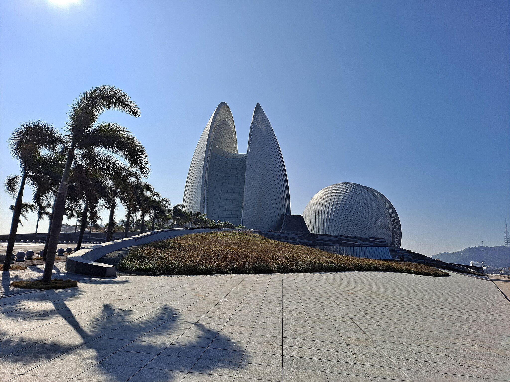 5D4N HONGKONG/ZHUHAI/PANYU/GUANGZHOU/SHUNDE/FOSHAN/ZHONGSHAN/MACAO+ CHIMELONG SAFARI PARK